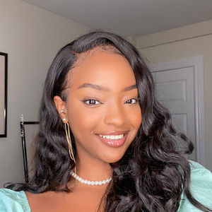 Meet your Posher, Aliona